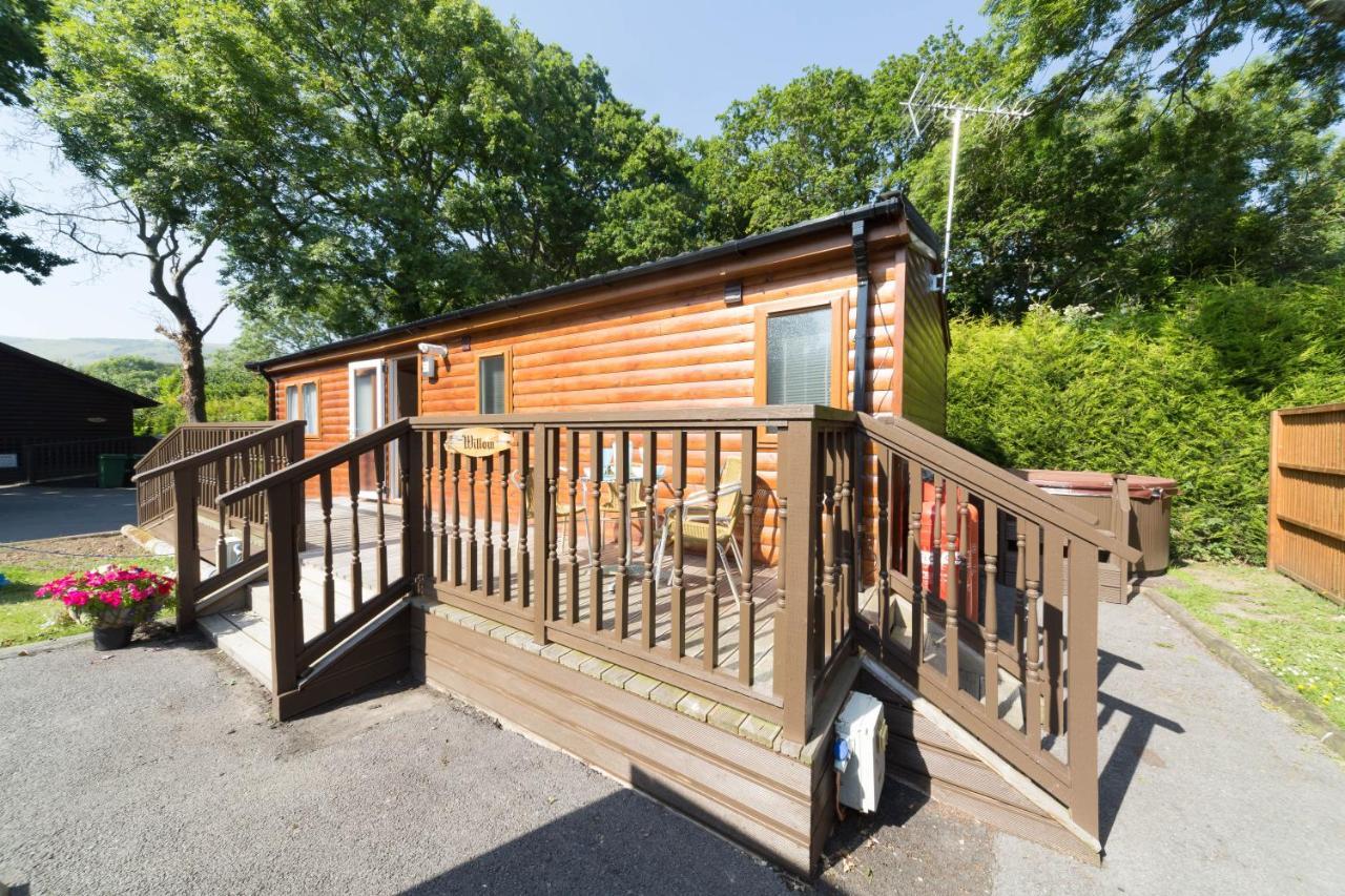 Willow Lodge 斯沃尼奇 外观 照片