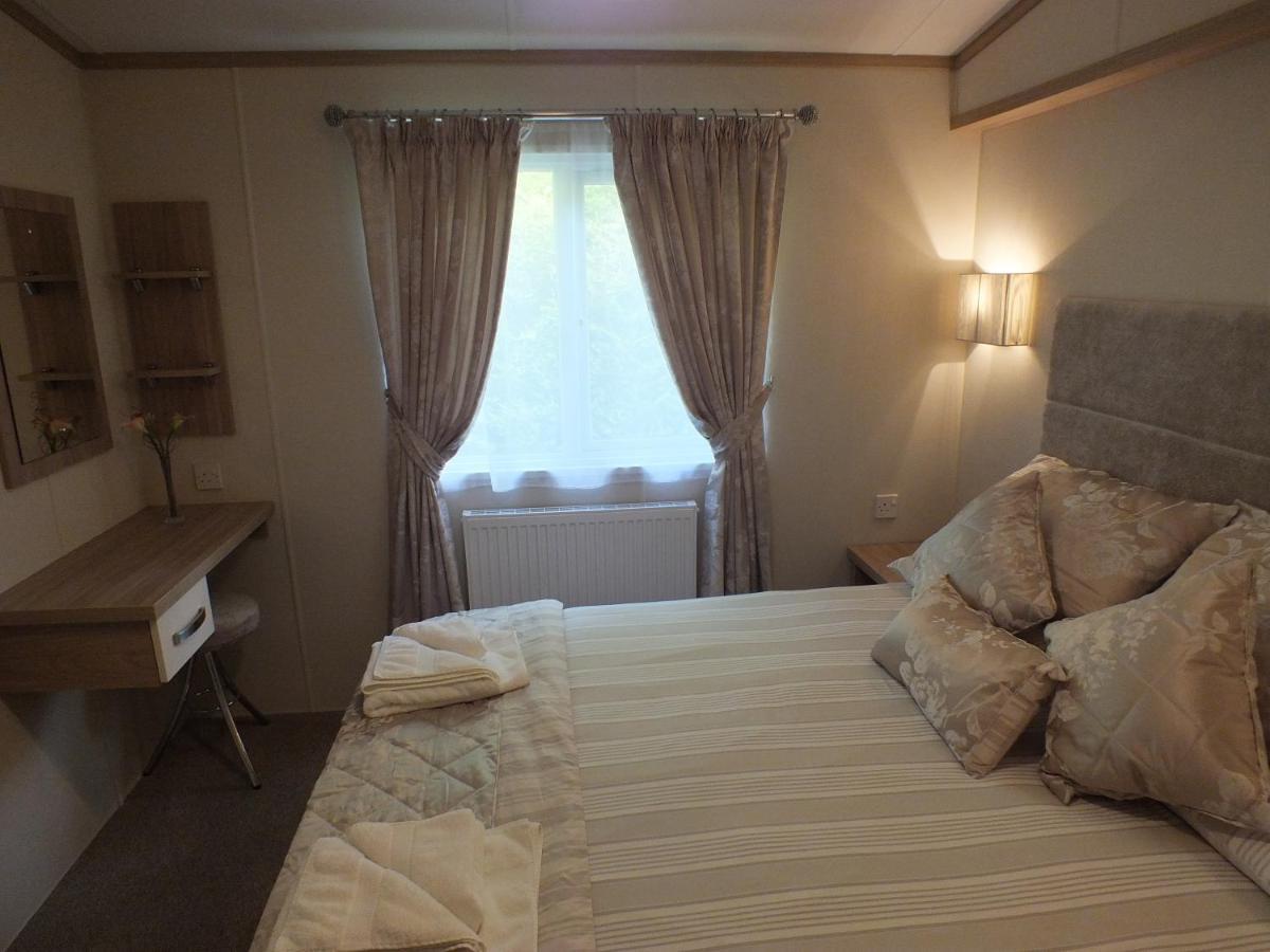 Willow Lodge 斯沃尼奇 外观 照片